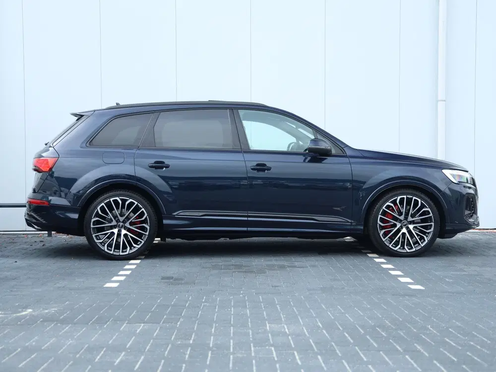 Audi Q7 55 TFSI e quattro Pro Line S uit 2024, foto 2