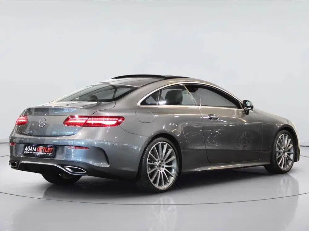 Mercedes-Benz E-Klasse E-Klasse Coupé 200 uit 2020, foto 2
