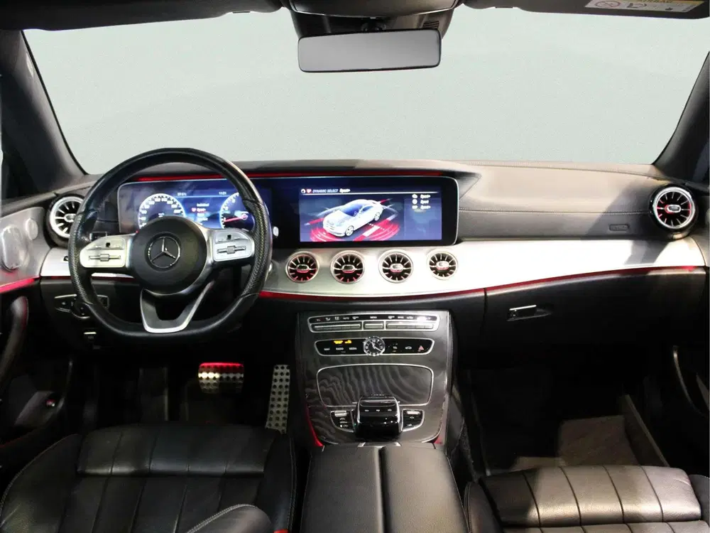 Mercedes-Benz E-Klasse E-Klasse Coupé 200 uit 2020, foto 3