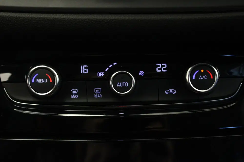 Opel Grandland 1.6 Turbo Plug-In Hybrid Business Elegance uit 2023, foto 11