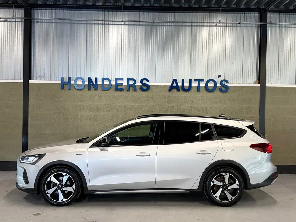 Ford Focus 1.0 EcoBoost Hybrid ACTIVE X I TREKHAAK I uit 2023, foto 2
