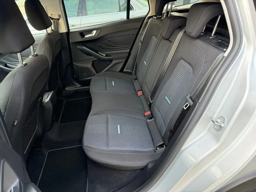 Ford Focus 1.0 EcoBoost Hybrid ACTIVE X I TREKHAAK I uit 2023, foto 9