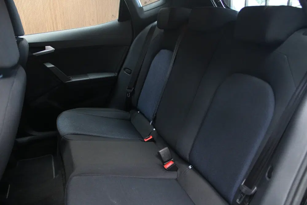 SEAT Arona 1.5 TSI FR Navi Virtual ACC PDC Climate LM uit 2023, foto 11