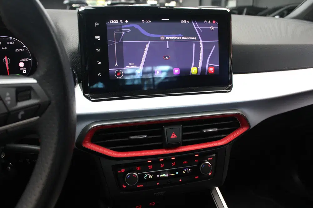 SEAT Arona 1.5 TSI FR Navi Virtual ACC PDC Climate LM uit 2023, foto 14