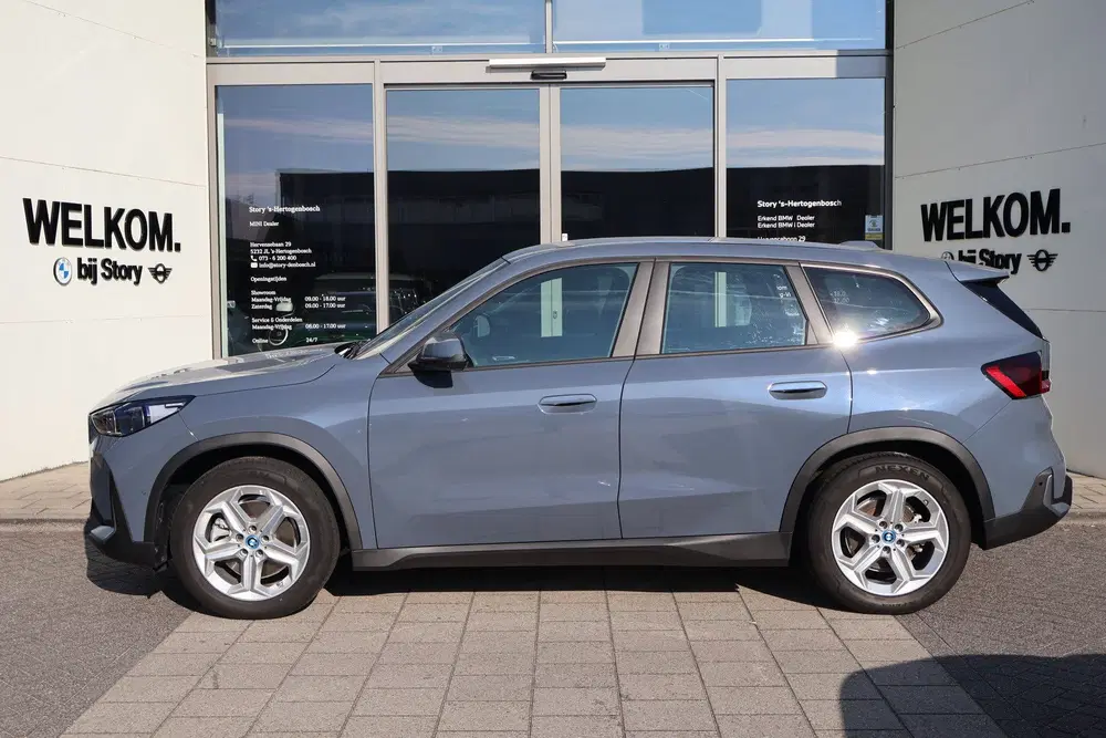 BMW iX1 xDrive30 uit 2023, foto 7