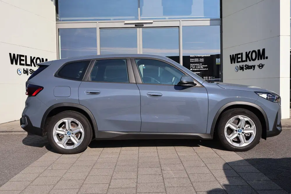 BMW iX1 xDrive30 uit 2023, foto 9