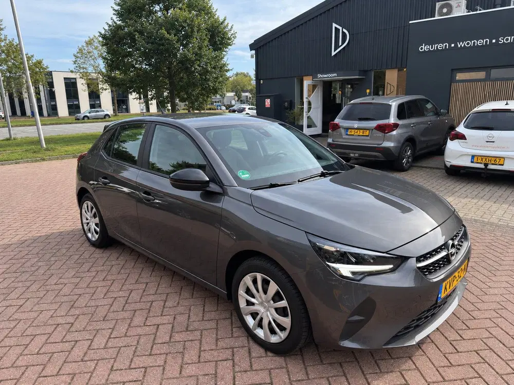 Opel Corsa 1.2 GS Line automaat uit 2020, foto 2