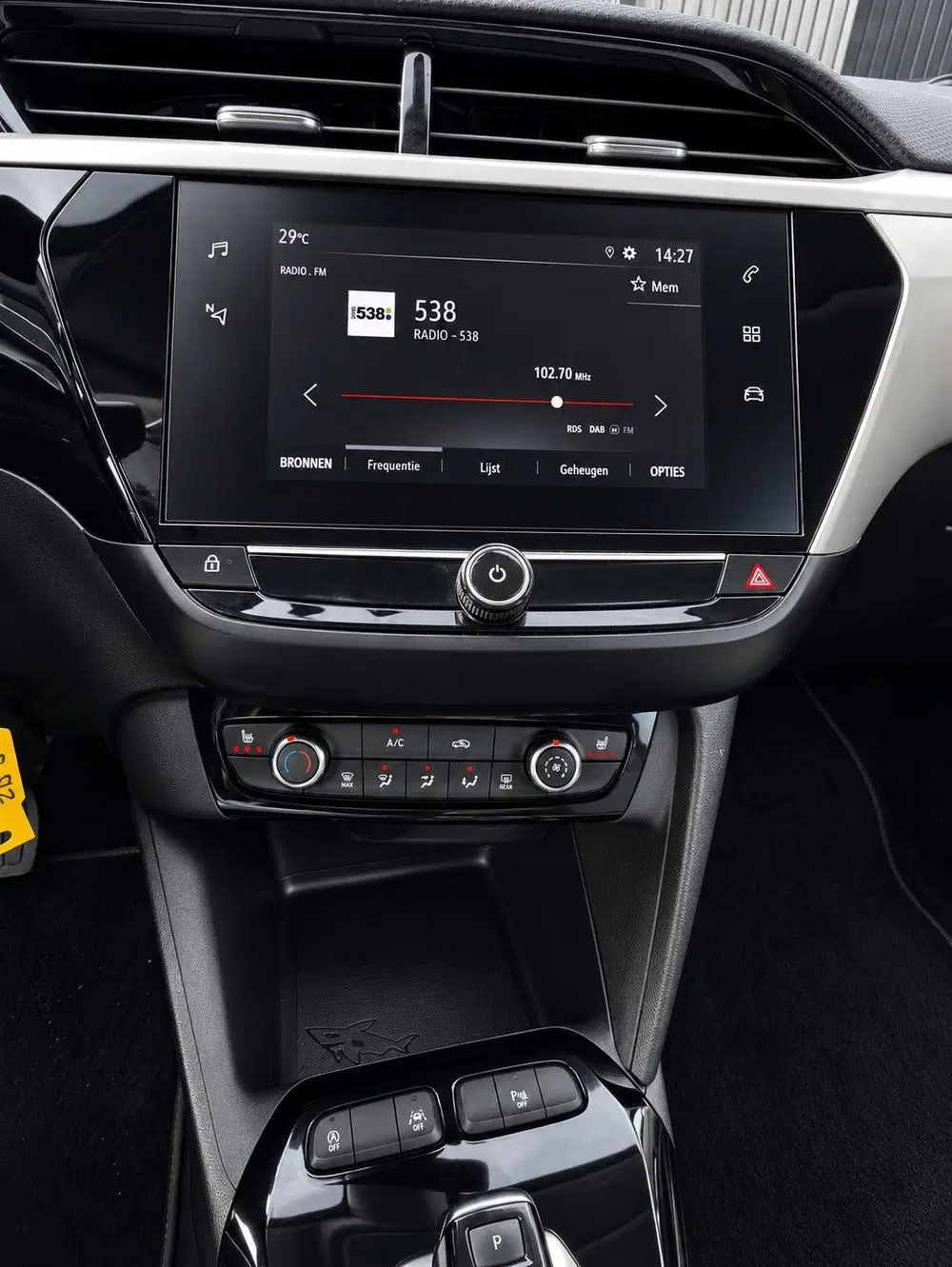 Opel Corsa 1.2 GS Line automaat uit 2020, foto 9