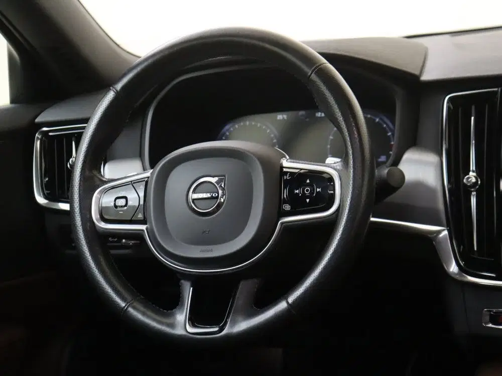Volvo S90 T4 Momentum+ uit 2019, foto 11