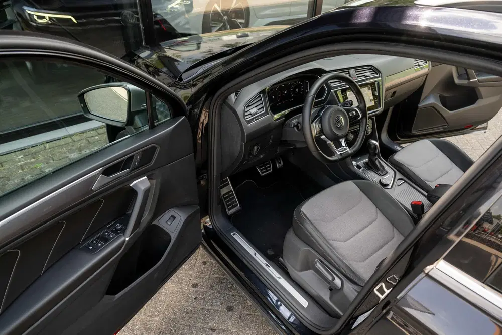 Volkswagen Tiguan Allspace 2.0 TSI 4Motion 7p. 190pk R-Line uit 2020, foto 3