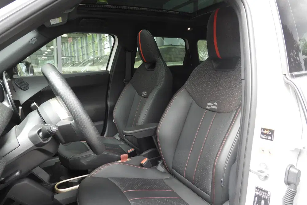 Mini Aceman SE uit 2025, foto 3
