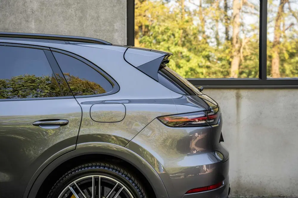 Porsche Cayenne Turbo S E-Hybrid Ceramic Burmester Pano 22 uit 2019, foto 10