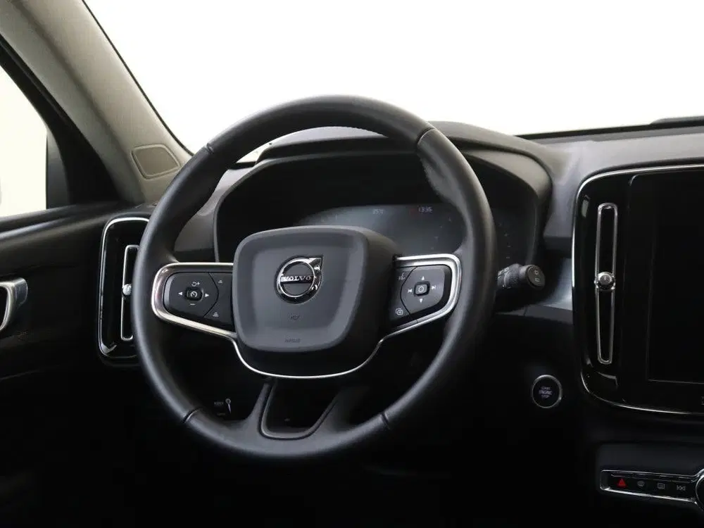 Volvo XC40 T3 Momentum uit 2020, foto 11