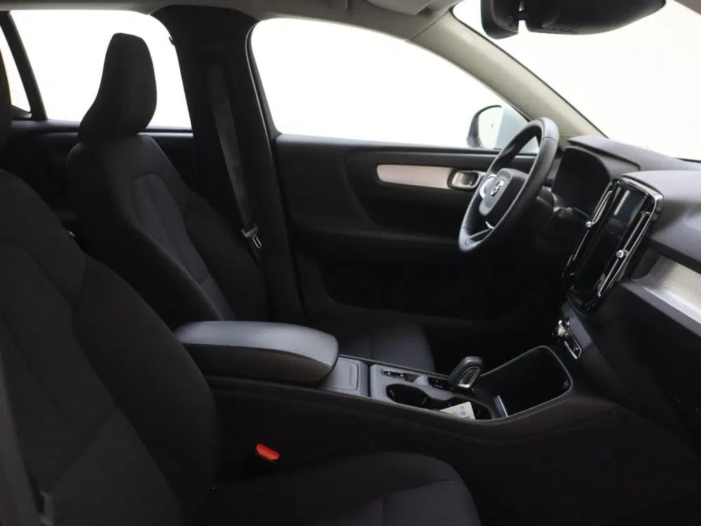 Volvo XC40 T3 Momentum uit 2020, foto 13