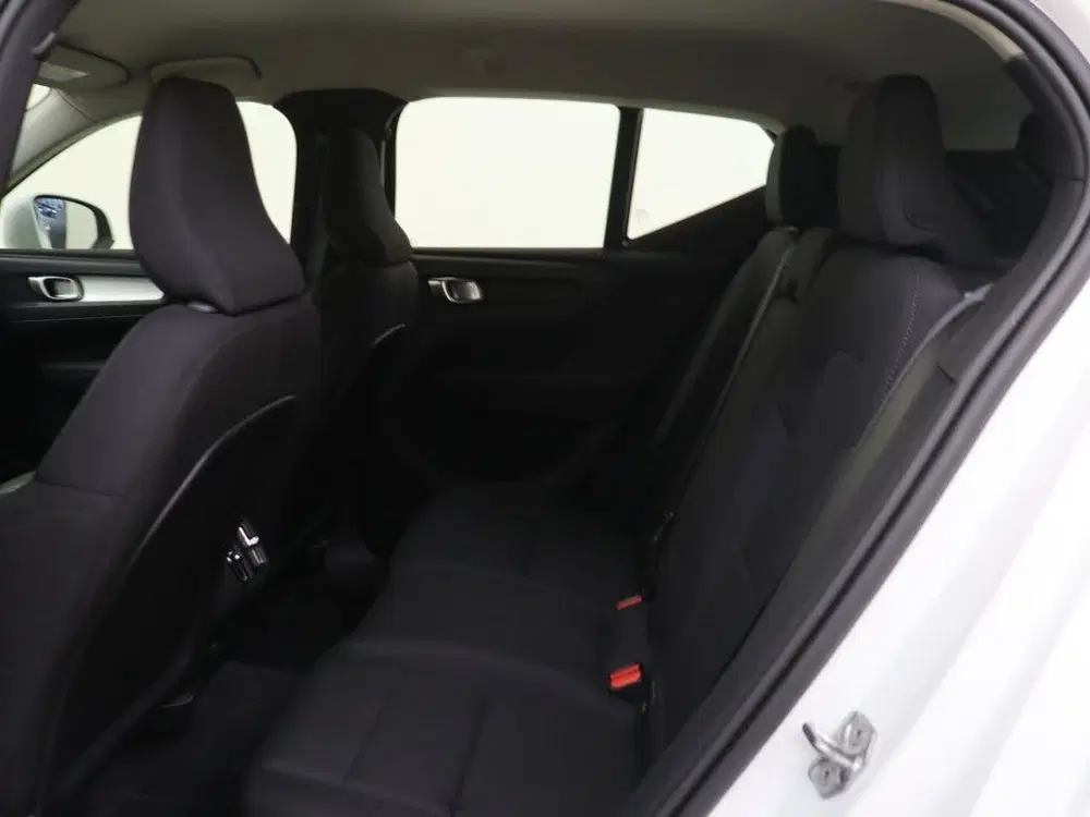Volvo XC40 T3 Momentum uit 2020, foto 9