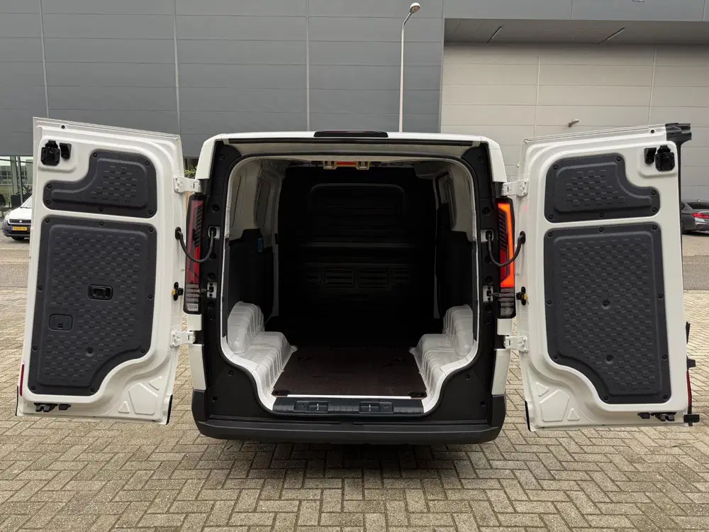 Kia PV5 L2H1 Plus 51.5 kWh uit 2025, foto 14
