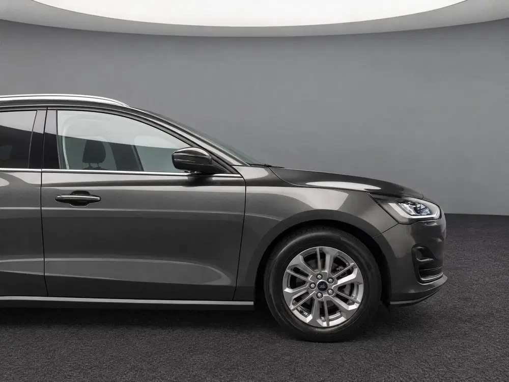 Ford Focus 1.0 EcoBoost Hybrid Titanium uit 2024, foto 9