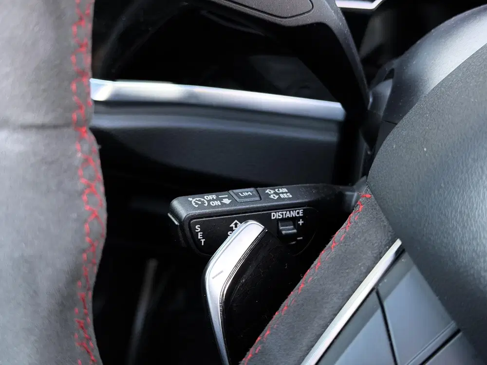 Audi RS Q3 TFSI uit 2021, foto 14