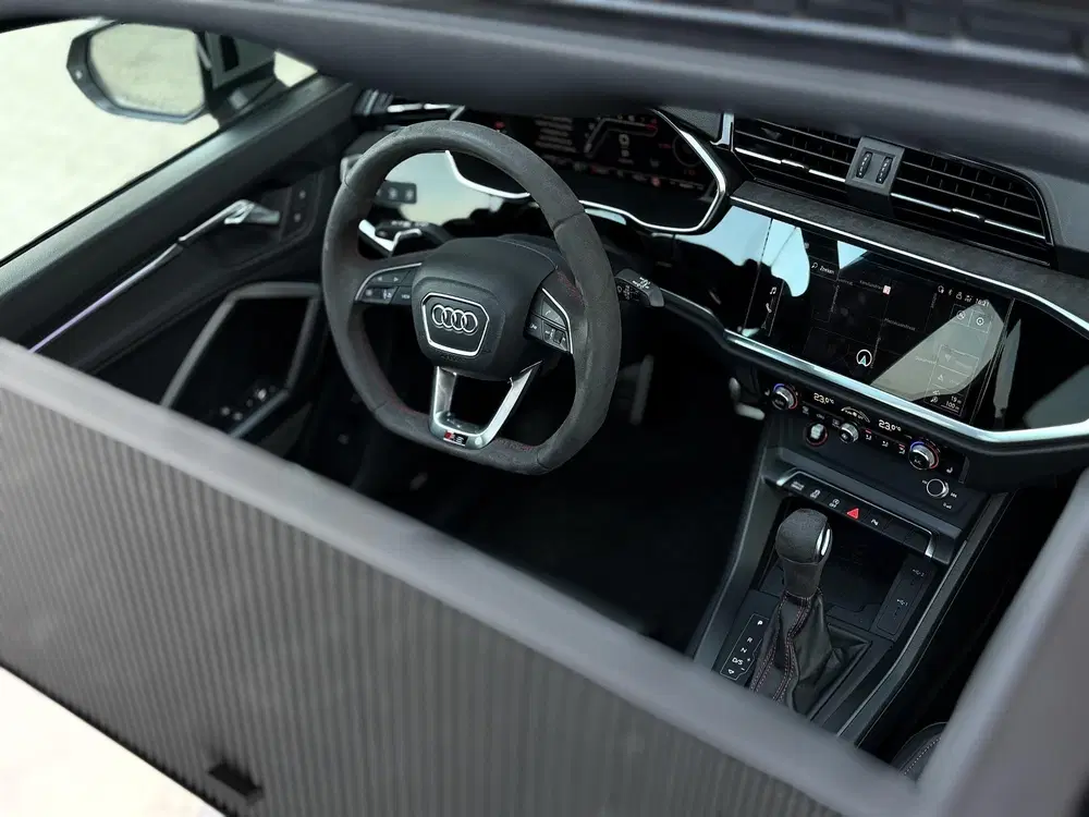 Audi RS Q3 TFSI uit 2021, foto 3