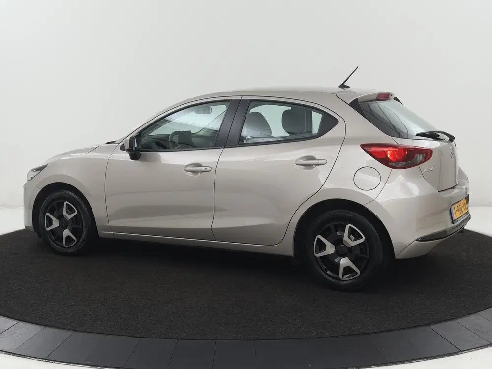 Mazda 2 1.5 SkyActiv-G 90 Centre-Line uit 2023, foto 2