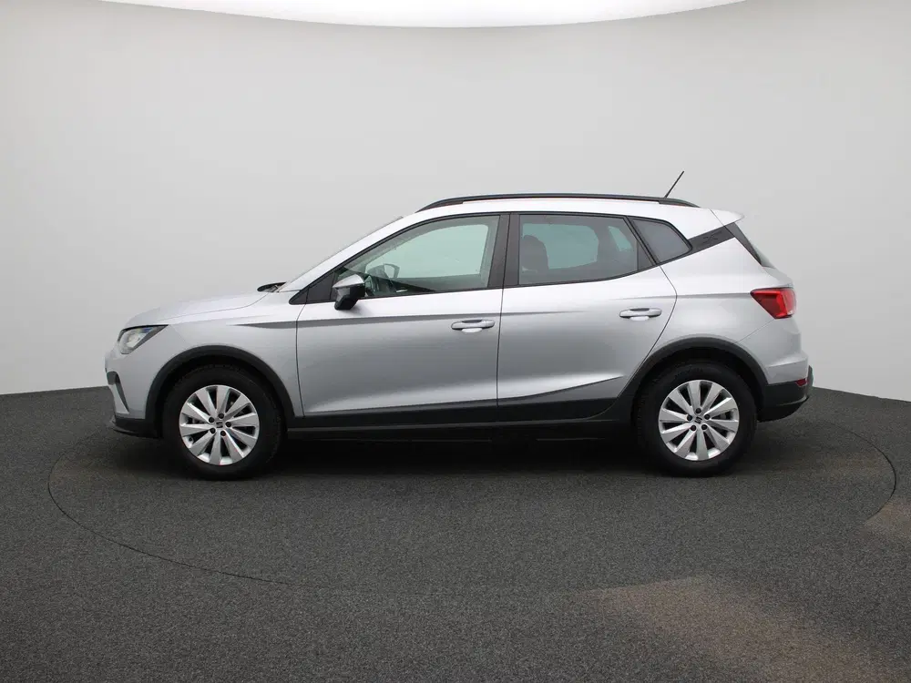SEAT Arona 1.0 TSI Style Business Connect uit 2023, foto 4