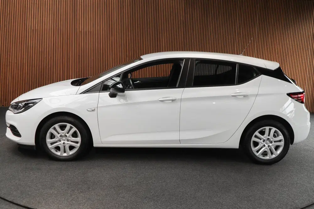 Opel Astra 1.2 T Navi Airco Stoel & stuurverwarming C uit 2022, foto 2