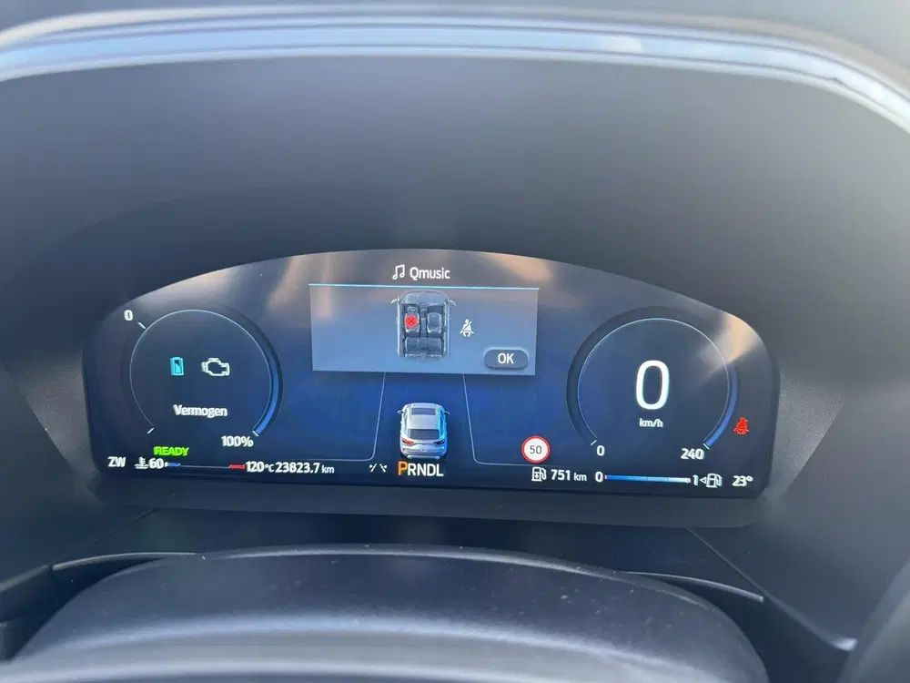 Ford Kuga 2.5 FHEV ST-Line uit 2025, foto 13