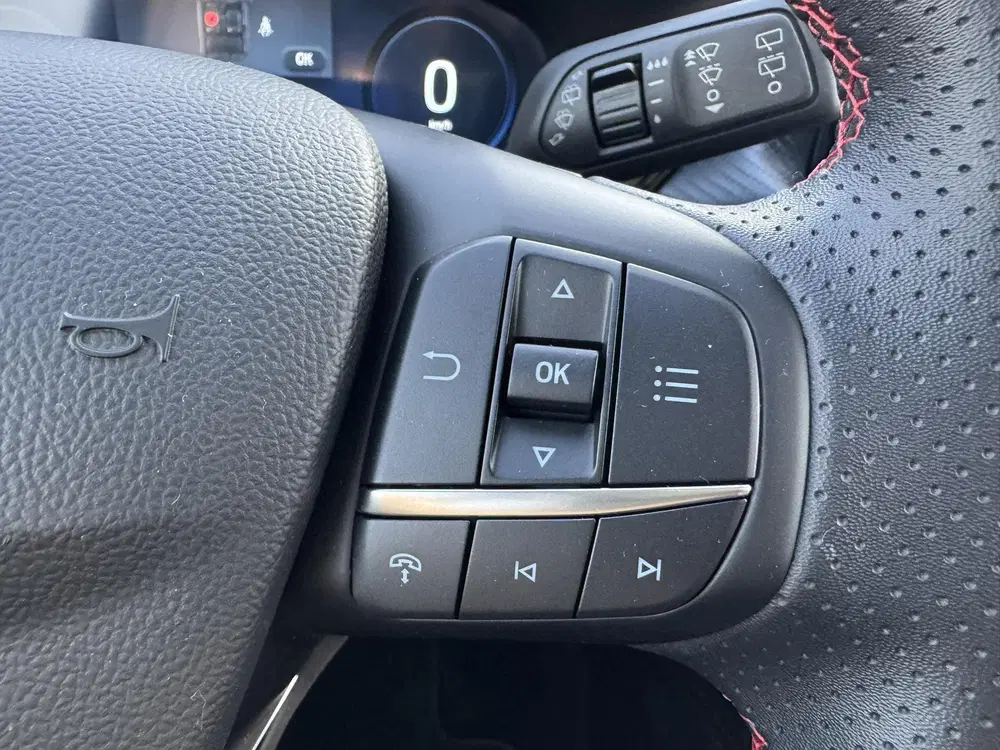 Ford Kuga 2.5 FHEV ST-Line uit 2025, foto 15