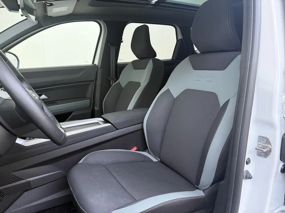 Dacia Bigster 1.8 Hybrid 155 Extreme BTW uit 2025, foto 15
