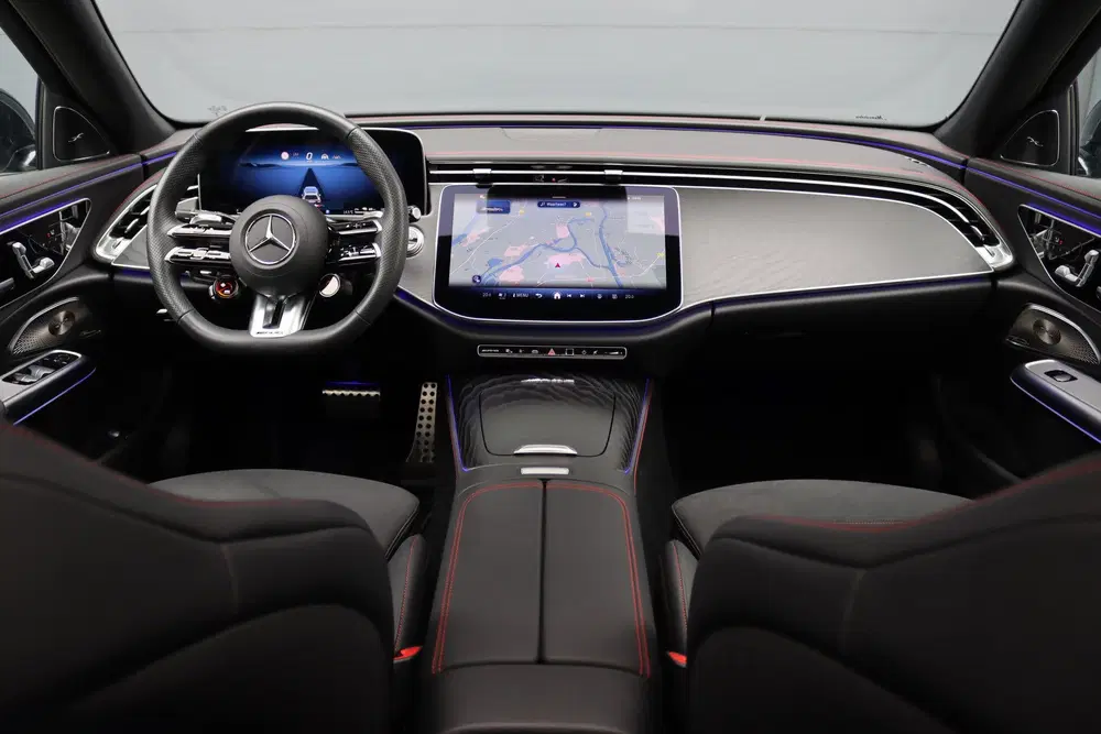 Mercedes-Benz E-Klasse AMG 53 4MATIC+ uit 2025, foto 2