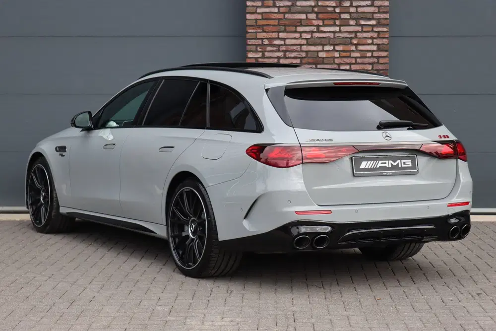 Mercedes-Benz E-Klasse AMG 53 4MATIC+ uit 2025, foto 5