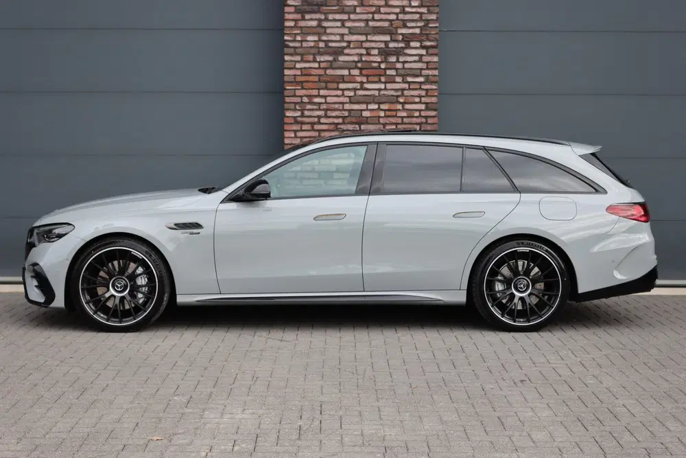 Mercedes-Benz E-Klasse AMG 53 4MATIC+ uit 2025, foto 9