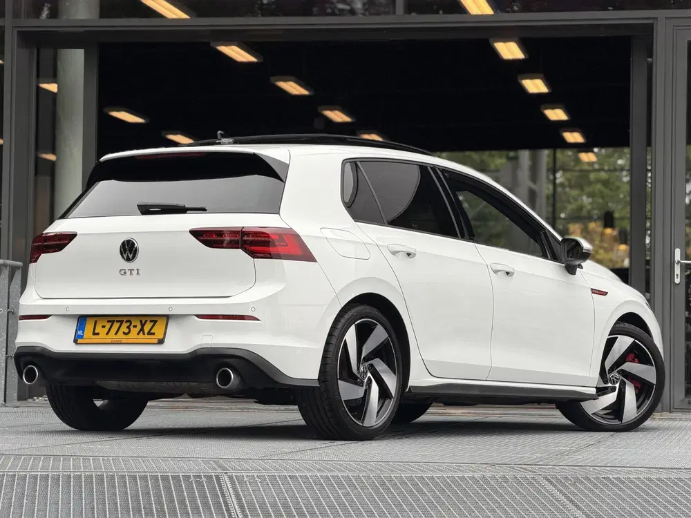 Volkswagen Golf 2.0 TSI GTI 245PK uit 2020, foto 2