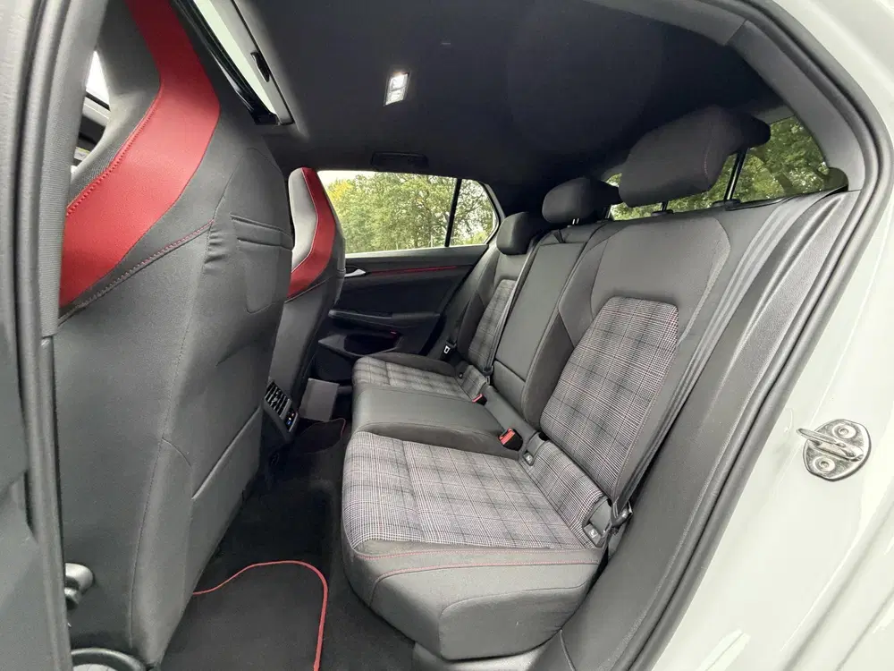 Volkswagen Golf 2.0 TSI GTI 245PK uit 2020, foto 8