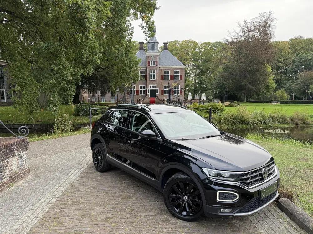 Volkswagen T-Roc 1.5 TSI Sport Business R uit 2019, foto 4