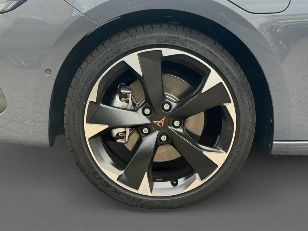 Cupra Leon 1.5 TSI e-Hybrid PHEV Bussines uit 2025, foto 2