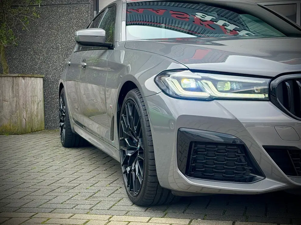 BMW 5-serie 545e xDrive High Executive Edition uit 2021, foto 11