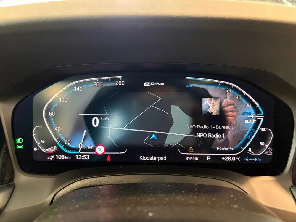 BMW 3-serie Touring 330e xDrive M Sport 50 Jahre Pano uit 2022, foto 8