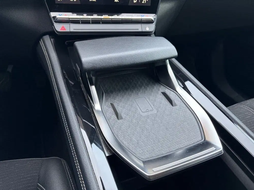 Renault Austral 1.2 E-Tech 200pk LED Leder Camera Carplay uit 2023, foto 11