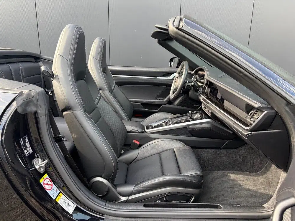 Porsche 911 Cabrio 3.0 992 Chrono+ Sportuitlaat BOSE C uit 2021, foto 3