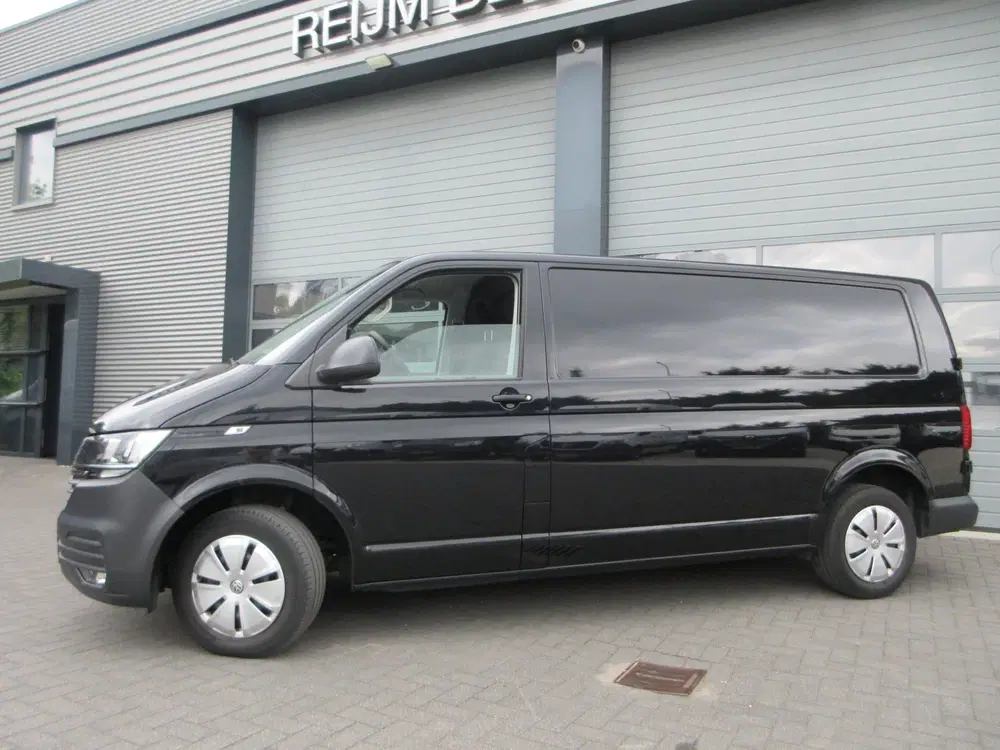 Volkswagen Transporter 2.0 TDI L2 uit 2022, foto 3