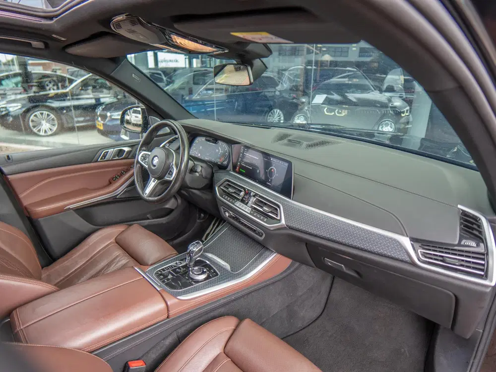 BMW X5 M50d High Executive uit 2019, foto 5