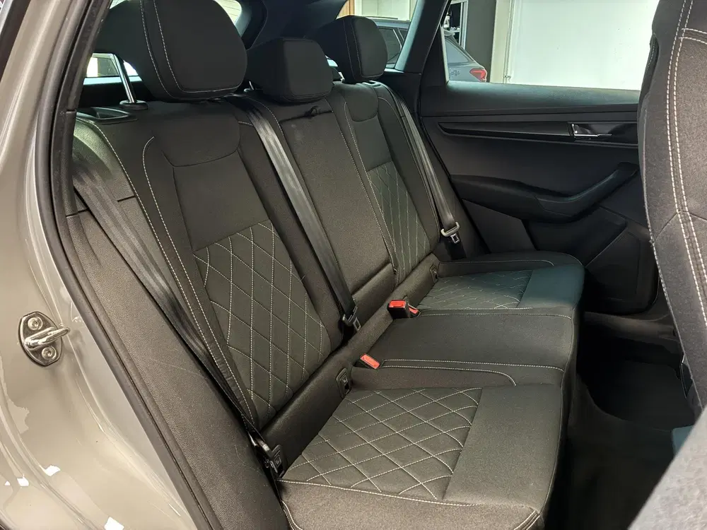 Skoda Karoq 1.5 TSI ACT Sportline uit 2021, foto 13