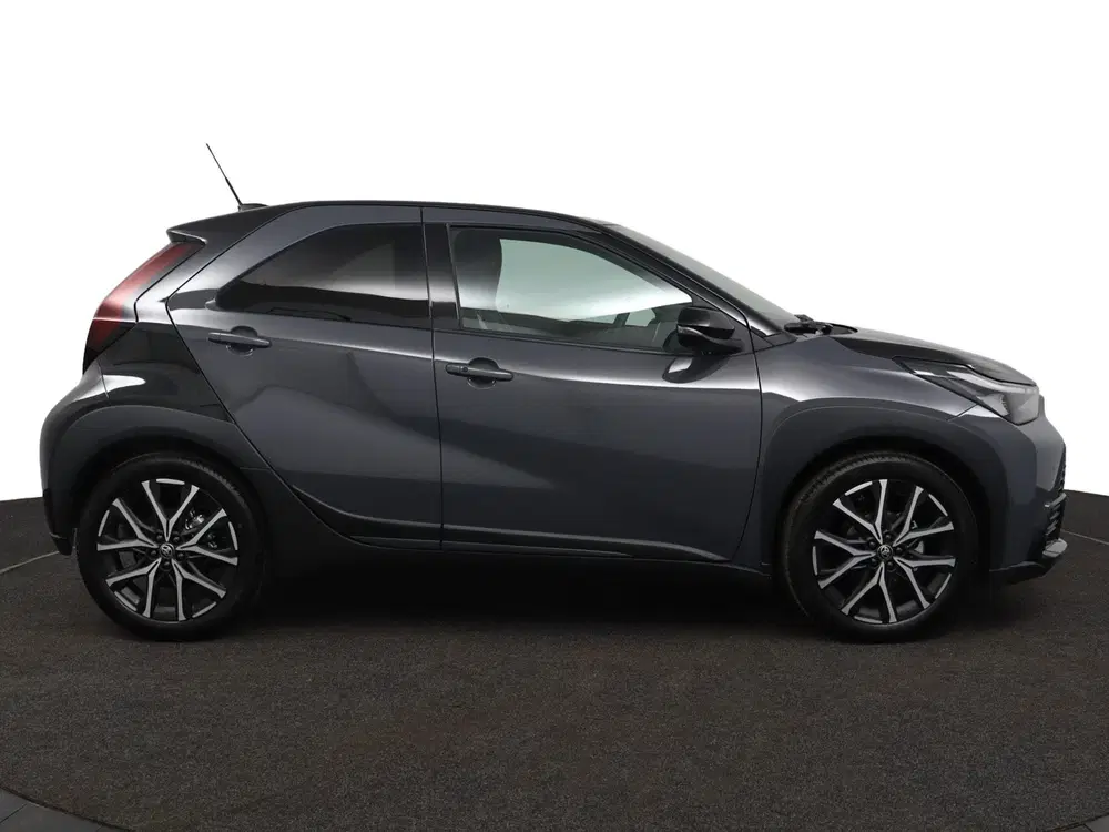 Toyota Aygo X Hybrid 115 GR Sport uit 2026, foto 12