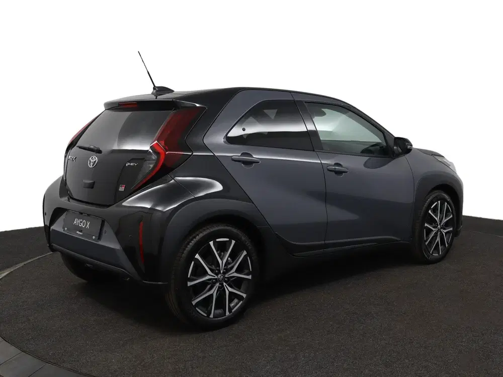 Toyota Aygo X Hybrid 115 GR Sport uit 2026, foto 2
