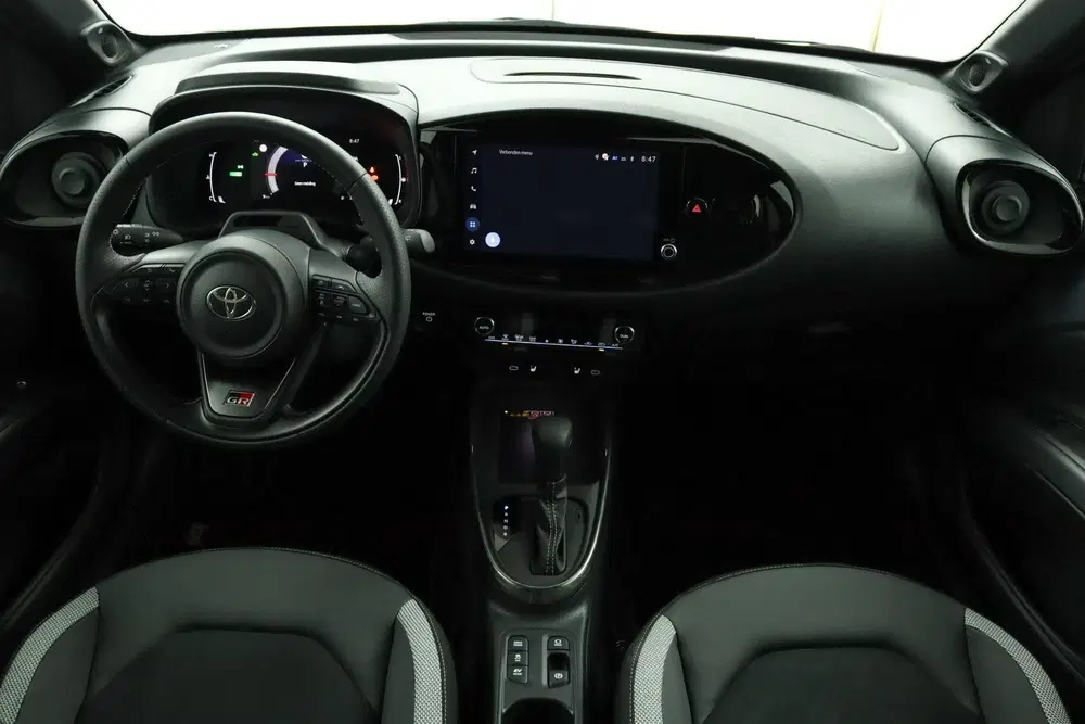 Toyota Aygo X Hybrid 115 GR Sport uit 2026, foto 4