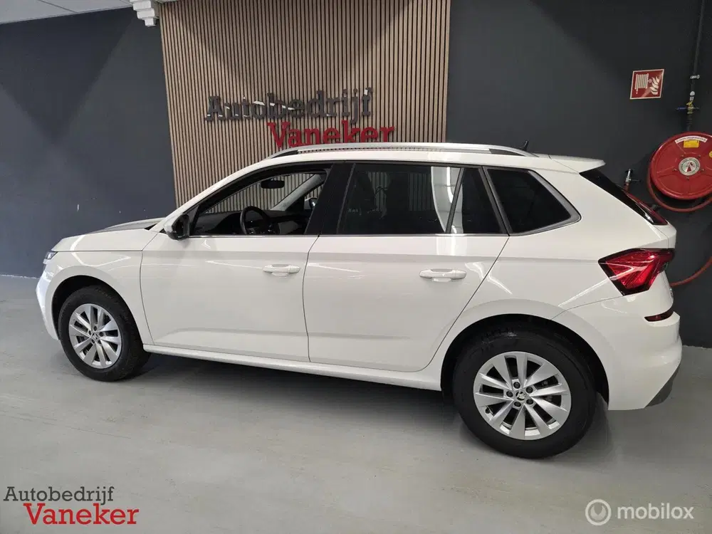 Skoda Kamiq 1.0 TSI Business Edition uit 2023, foto 3