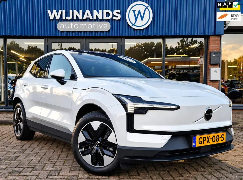Volvo EX30 Single Motor Core 51 kWh Carplay Trekhaak uit 2024