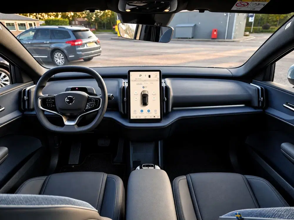 Volvo EX30 Single Motor Core 51 kWh Carplay Trekhaak uit 2024, foto 14