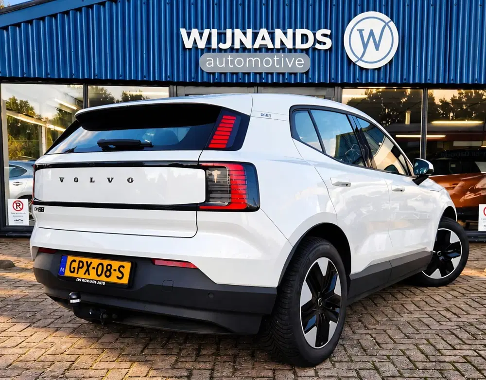 Volvo EX30 Single Motor Core 51 kWh Carplay Trekhaak uit 2024, foto 3